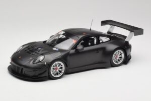 Porsche 911 991.1 GT3 R NBR Test Oktober 2015 Schwarz Minichamps 1:18 155156161 Druckguss