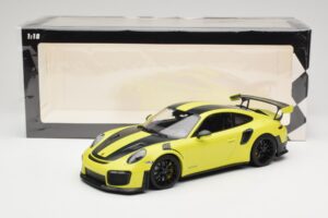 Porsche 911 GT2 RS 991.2 Weissach Package Grün Schwarze Felgen Minichamps 1:18 155068300-1 Druckguss — Bild 6 von 6