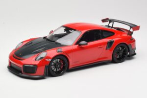 Porsche 911 GT2 RS 991.2 Rot Schwarze Felgen Minichamps 1:18 155068307 Druckguss