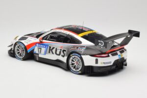 Porsche 911 991.2 GT3 R #17 Kues Team 75 Bernhard M. Christensen / K. Cairoli 24 Hours of Nurburgring 2018 Minichamps 1:18 15 — Bild 5 von 6