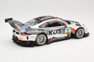 Porsche 911 991.2 GT3 R Kus Team 75 Bernhard #17 M. Ammermüller / M. Jaminet ADAC GT Masters 2017 Minichamps 1:18 155176917 D — Bild 2 von 6