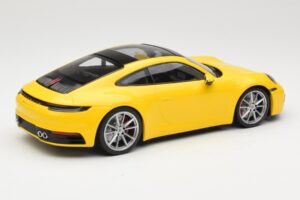 Porsche 911 992 Carrera 4S Gelb Minichamps 1:18 155067320 Druckguss — Bild 2 von 6