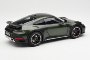 Porsche 911 992 Dakar Oak Grün Metallic Norev 1:18 187241 Druckguss — Bild 3 von 9