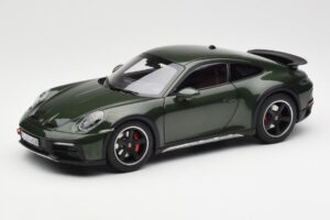 Porsche 911 992 Dakar Oak Grün Metallic Norev 1:18 187241 Druckguss