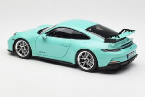 Porsche 911 992 GT3 Mint Grün Norev 1:18 187316 Druckguss — Bild 7 von 8