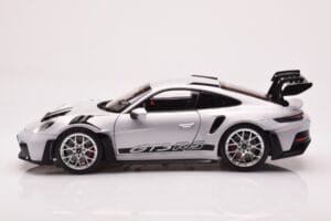 Porsche 911 992 GT3 RS Ice Grau Norev 1:18 187359 Druckguss — Bild 4 von 8
