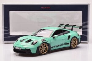 Porsche 911 992 GT3 RS Mint Grün Norev 1:18 187362 Druckguss — Bild 8 von 8