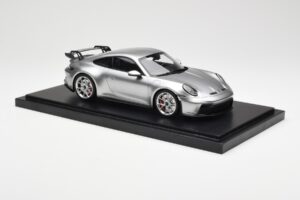 Porsche 911 992 GT3 Silber Minichamps 1:18 WAP0211510M004 Resin — Bild 4 von 7