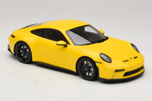 Porsche 911 992 GT3 Touring Gelb Schwarze Felgen Minichamps 1:18 117069021 Druckguss — Bild 4 von 6