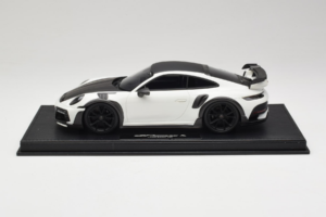 Porsche 911 992 TechArt GTstreet R Weiß Mit Schwarzen Rädern TechArt 1:18 REMC013 Resin