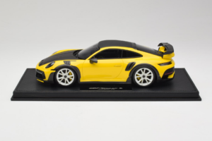 Porsche 911 992 TechArt GTstreet R Gelb Mit Weißen Rädern TechArt 1:18 REMC015 Resin