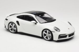 Porsche 911 Turbo S 992 Weiß Minichamps 1:18 WAP0211620RTRB Druckguss — Bild 4 von 6