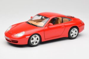 Porsche 911 996 Carrera 4 Rot Bburago 1:18 30085 Druckguss