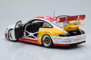 Porsche 911 996 GT3 RSR #68 M. Marsh FIA GT Zhuhai 2005 AUTOart 1:18 80582 Druckguss — Bild 5 von 8