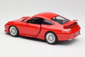 Porsche 911 996 GT3 Strasse Rot Bburago 1:18 30395 Druckguss — Bild 7 von 8