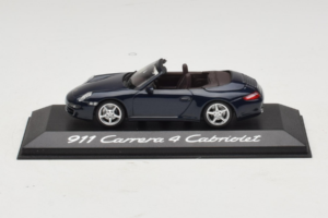 Porsche 911 997 Carrera 4 Cabriolet Dunkelblau Minichamps 1:43 WAP02015216-R1 Druckguss