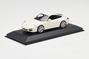 Porsche 911 997 Carrera 4S Carrara Weiß Minichamps 1:43 403066431 Druckguss — Bild 2 von 4