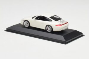Porsche 911 997 Carrera 4S Carrara Weiß Minichamps 1:43 403066431 Druckguss — Bild 3 von 4