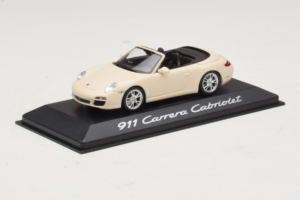 Porsche 911 997 Carrera Cabriolet Weiß Minichamps 1:43 WAP02001118 Druckguss — Bild 2 von 5