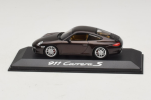 Porsche 911 997 Carrera S Brown Metallic Minichamps 1:43 WAP02001318 Druckguss