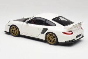 Porsche 911 997 GT2 RS Weiß & Gold Felgen Minichamps 1:18 100069406 Druckguss — Bild 7 von 8