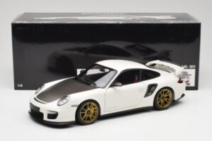 Porsche 911 997 GT2 RS Weiß & Gold Felgen Minichamps 1:18 100069406 Druckguss — Bild 8 von 8