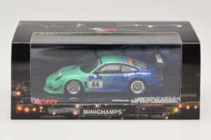 Porsche 911 997 GT3 R #44 Team Falken S. Henzler / P. Dumbreck / M. Ragginger / S. Asch 24 Hours Nurburgring 2011 Minichamps  — Bild 4 von 4