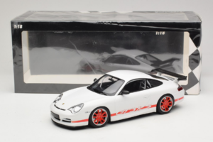 Porsche 911 996 GT3 RS Weiß Roter Streifen Minichamps 1:18 155062020 Druckguss — Bild 6 von 6