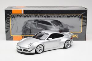 Porsche 911 997 RWB Abu Dhabi IXO 1:18 18CMC166 Druckguss — Bild 6 von 6