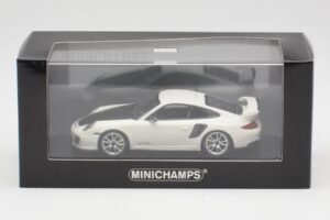 Porsche 911 997.2 GT2 RS Weiß mit Silbernen Felgen Minichamps 1:43 400069405 Druckguss — Bild 4 von 4