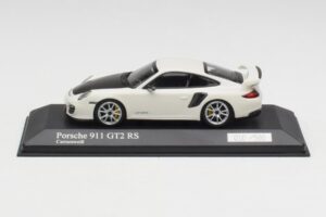 Porsche 911 997.2 GT2 RS Weiß mit Silbernen Felgen Minichamps 1:43 400069405 Druckguss