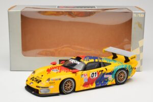 Porsche 911 GT1 #1 D. Rohr / R. Pilgrim / A. McNish 1997 UT Models 1:18 39724 Druckguss — Bild 8 von 8