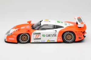 Porsche 911 GT1 Marlboro #17 E. Collard / M. Baldi FIA GT Championship 1997 UT Models 1:18 39722 Druckguss — Bild 4 von 8