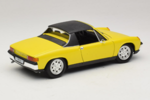Porsche 914 Gelb Revell 1:18 08976 Druckguss — Bild 3 von 8