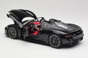 Porsche 918 Spyder Basalt Schwarz Metallic Minichamps 1:18 110062431 Druckguss — Bild 5 von 8