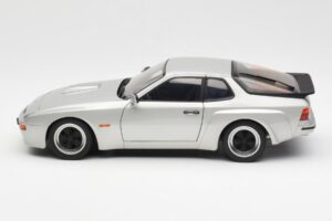 Porsche 924 Carrera GT Diamond Silber AUTOart 1:18 78002 Druckguss — Bild 4 von 8