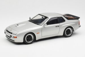 Porsche 924 Carrera GT Diamond Silber AUTOart 1:18 78002 Druckguss