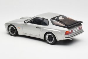 Porsche 924 Carrera GT Diamond Silber AUTOart 1:18 78002 Druckguss — Bild 7 von 8