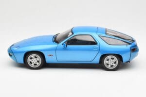 Porsche 928 Blau AUTOart 1:18 77901 Druckguss — Bild 4 von 8