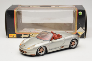 Porsche Boxster 986 Concept Silber Maisto 1:18 50231 Druckguss — Bild 8 von 8
