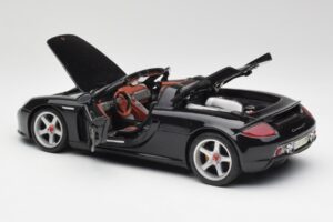Porsche Carrera GT Schwarz Maisto 1:18 36665 Druckguss — Bild 5 von 8