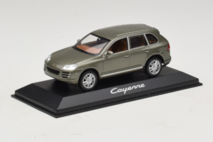 Porsche Cayenne Grey Metallic Minichamps 1:43 WAP02061317 Druckguss — Bild 2 von 4