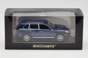 Porsche Cayenne S Blau Minichamps 1:43 WAP02061217 Druckguss — Bild 4 von 4