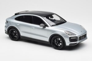 Porsche Cayenne E3 S Coupe Dolo Silber Norev 1:18 WAP0213220K Druckguss — Bild 4 von 6