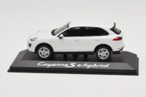 Porsche Cayenne 958 S e-Hybrid Weiß Minichamps 1:43 WAP0200040E Druckguss