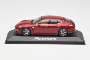 Porsche Panamera 970 Rot Minichamps 1:43 WAP02000119 Druckguss
