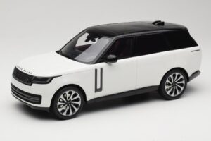 Land Rover Range Rover L460 P530 Autobiography Fuji White GT Spirit 1:18 GT533 Resin