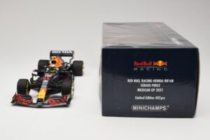 Red Bull Racing Honda RB16B #11 S. Perez Mexican GP 2021 Minichamps 1:18 110211911 Druckguss — Bild 6 von 6
