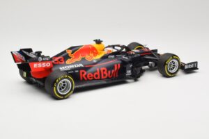Red Bull Racing RB16 #33 M. Verstappen Winner 70th Anniversary GP 2020 Minichamps 1:18 110200533 Druckguss — Bild 2 von 6