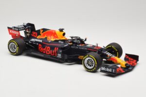 Red Bull Racing RB16 #33 M. Verstappen Winner 70th Anniversary GP 2020 Minichamps 1:18 110200533 Druckguss — Bild 4 von 6